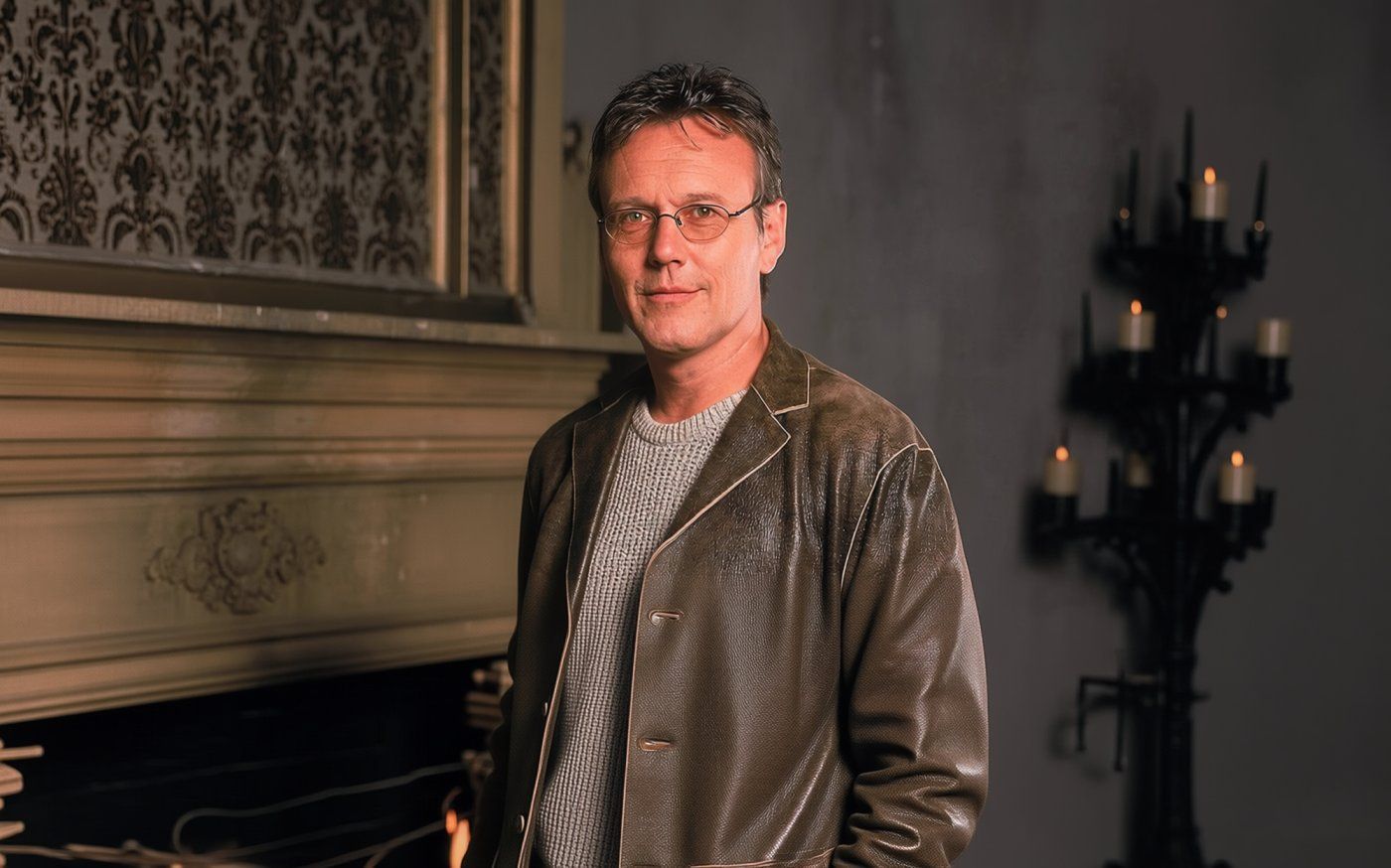 Anthony Head, Giles en 'Buffy, cazavampiros', muere a los 72 años tras complicaciones de una neumonía