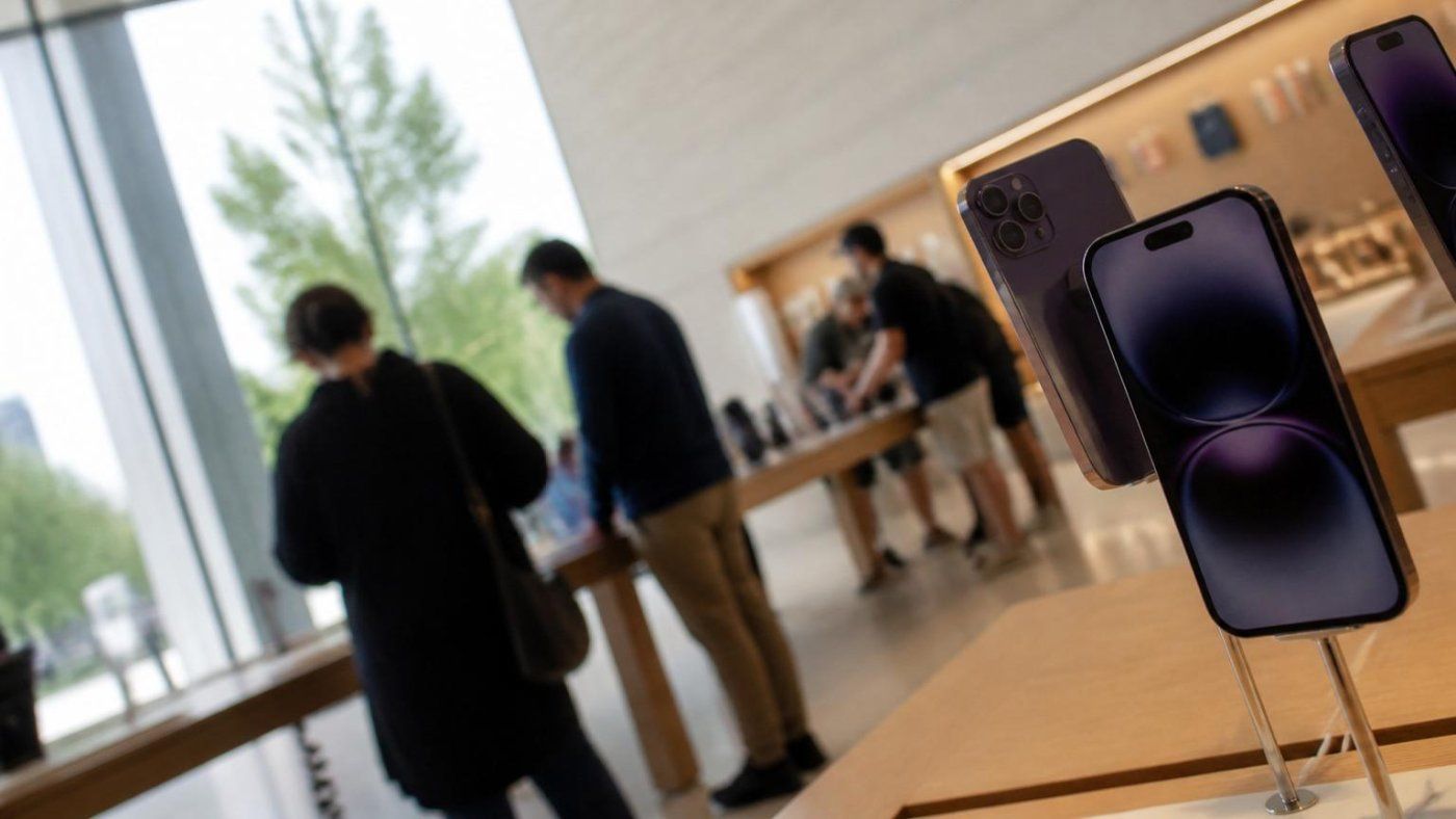 Tim Cook avisa: la memoria dispara el coste del iPhone y Apple dice que las subidas de precios son inevitables