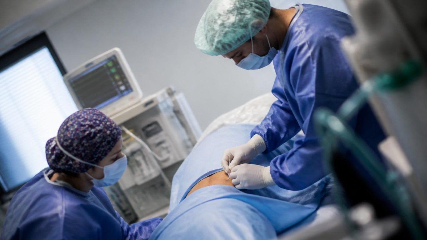 ChatGPT lidera el análisis sobre epidural: mejora en español y supera a Gemini en fiabilidad