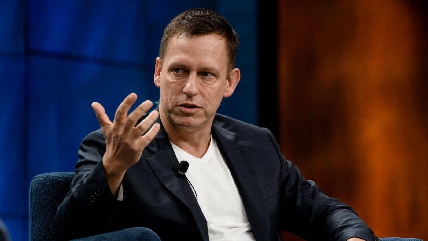Peter Thiel acusa al Papa León XIV de “trabajar para los comunistas chinos” por pedir regular la IA