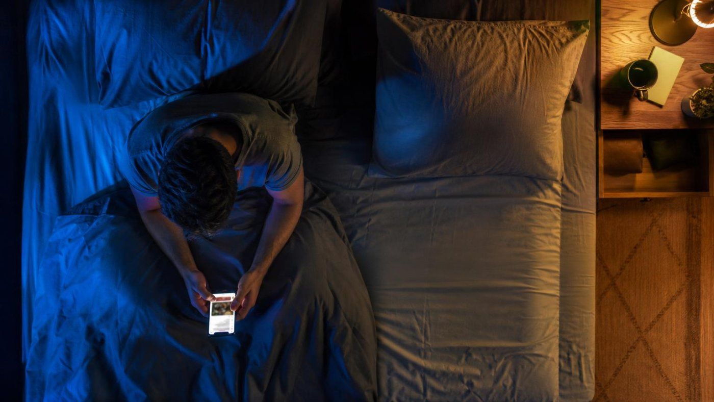 Apps de compañía con IA: 427,3 millones de dólares y 69% de usuarios oculta su uso a la pareja