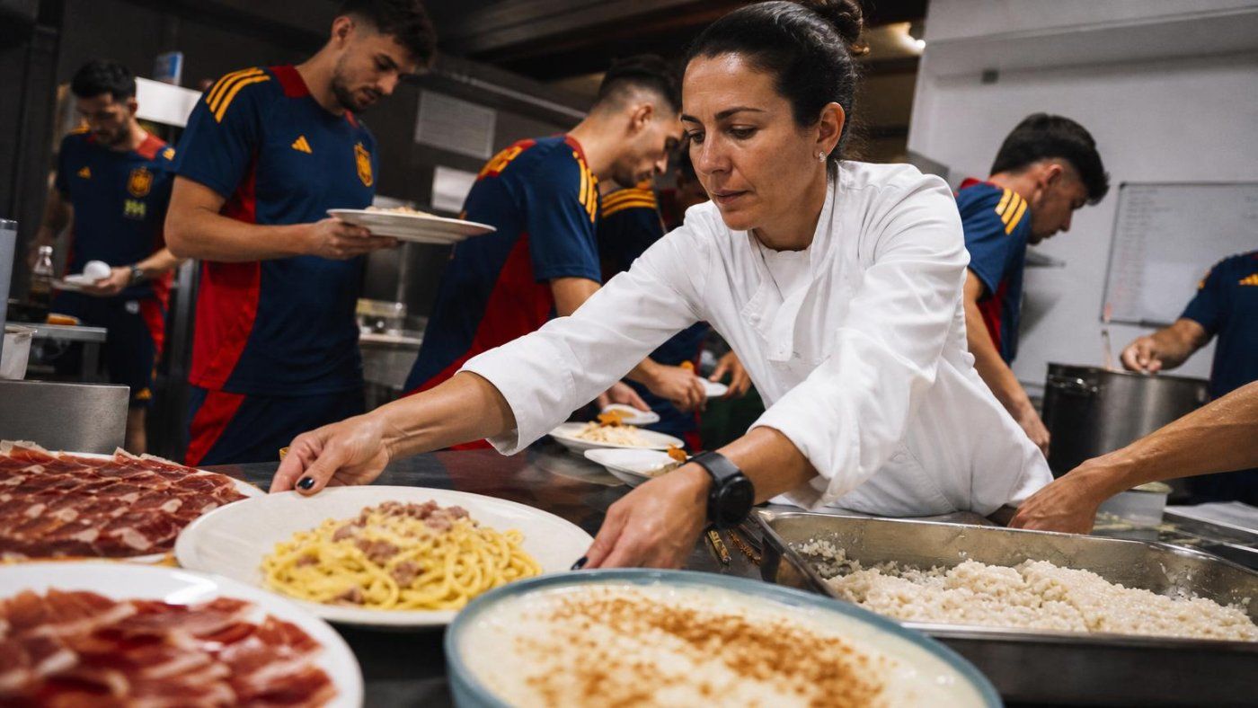 El Mundial de España también se cocinó fuera del campo: pasta, arroz con leche y jamón ibérico en la concentración