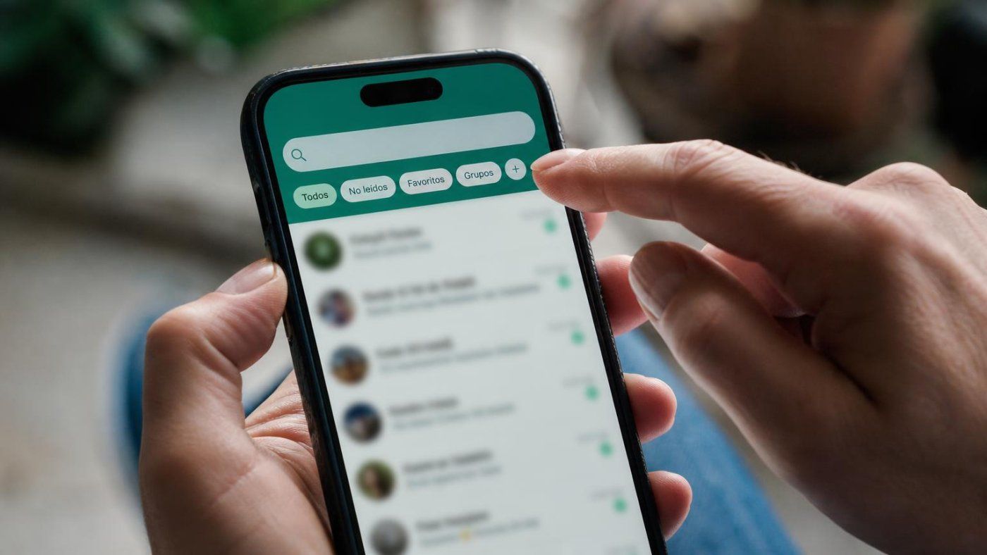 WhatsApp añade listas y filtros ocultos para ordenar chats con un solo gesto