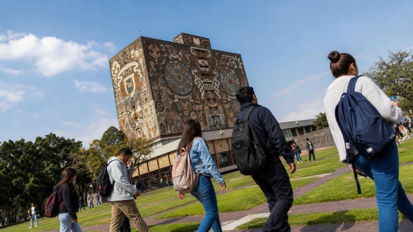 La UNAM revisa notas de 158.000 aspirantes por posible uso de IA en el examen en línea
