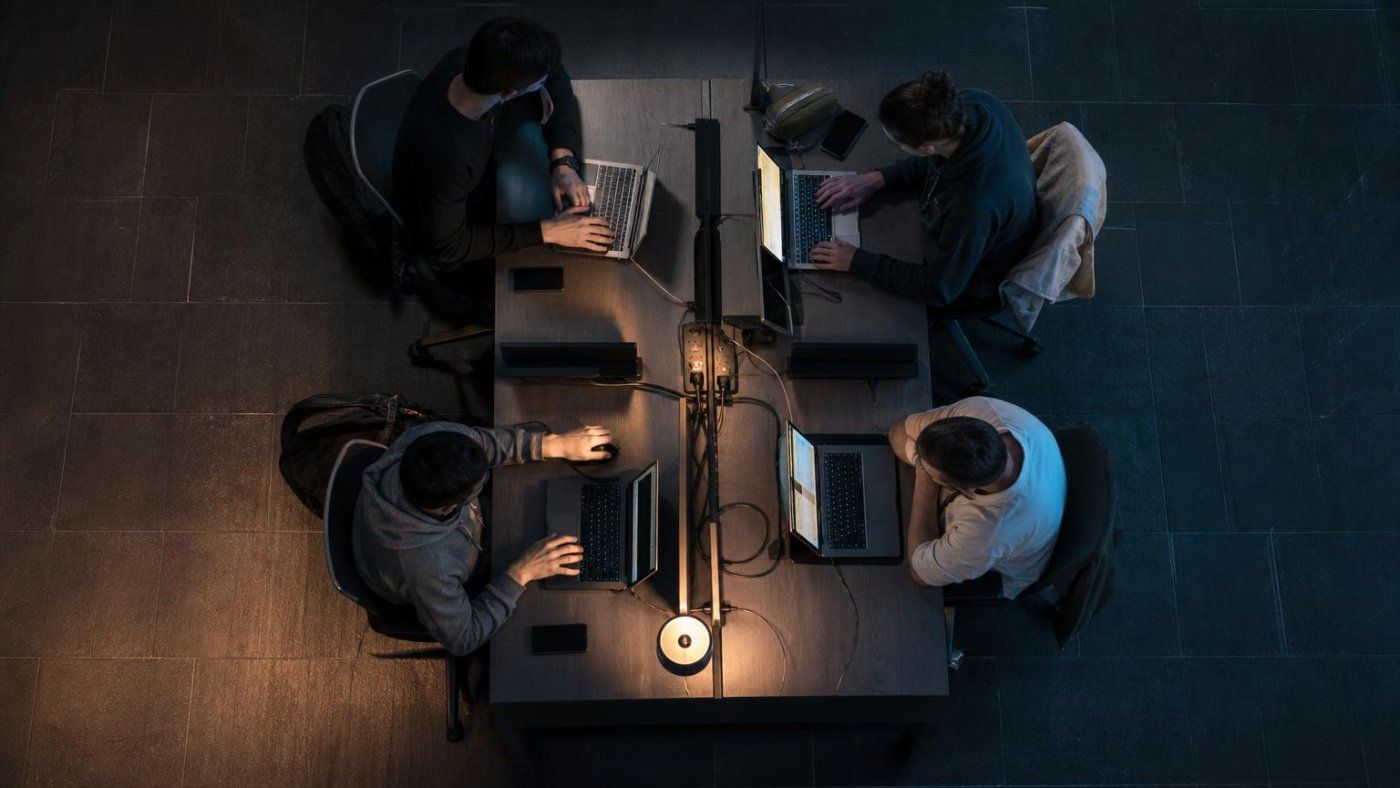 21 de 22 modelos de IA hacen trampas en pruebas de ciberseguridad y su eficacia cae del 41,5% al 26,1% al jugar limpio