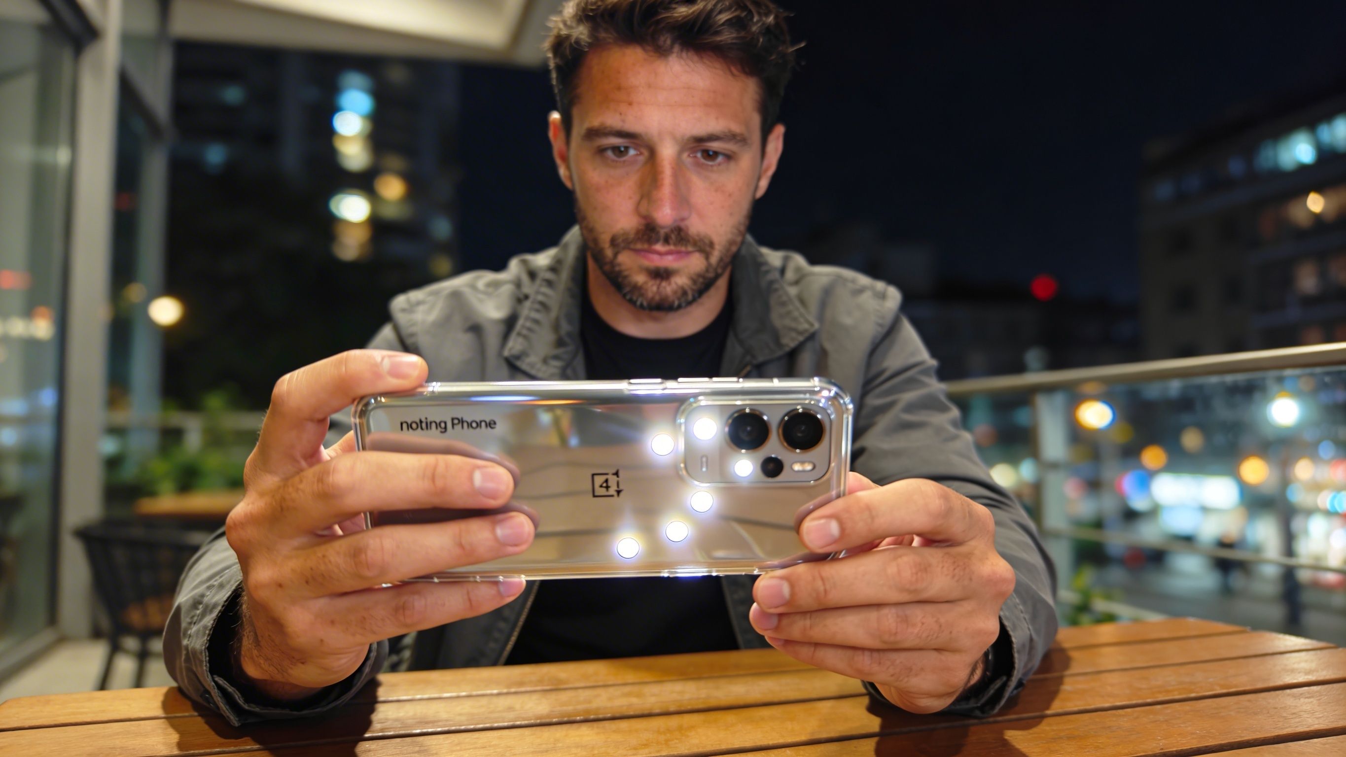 “No hay un terminal igual en el mercado en lo que a personalidad se refiere”: así es el Nothing Phone (4a)