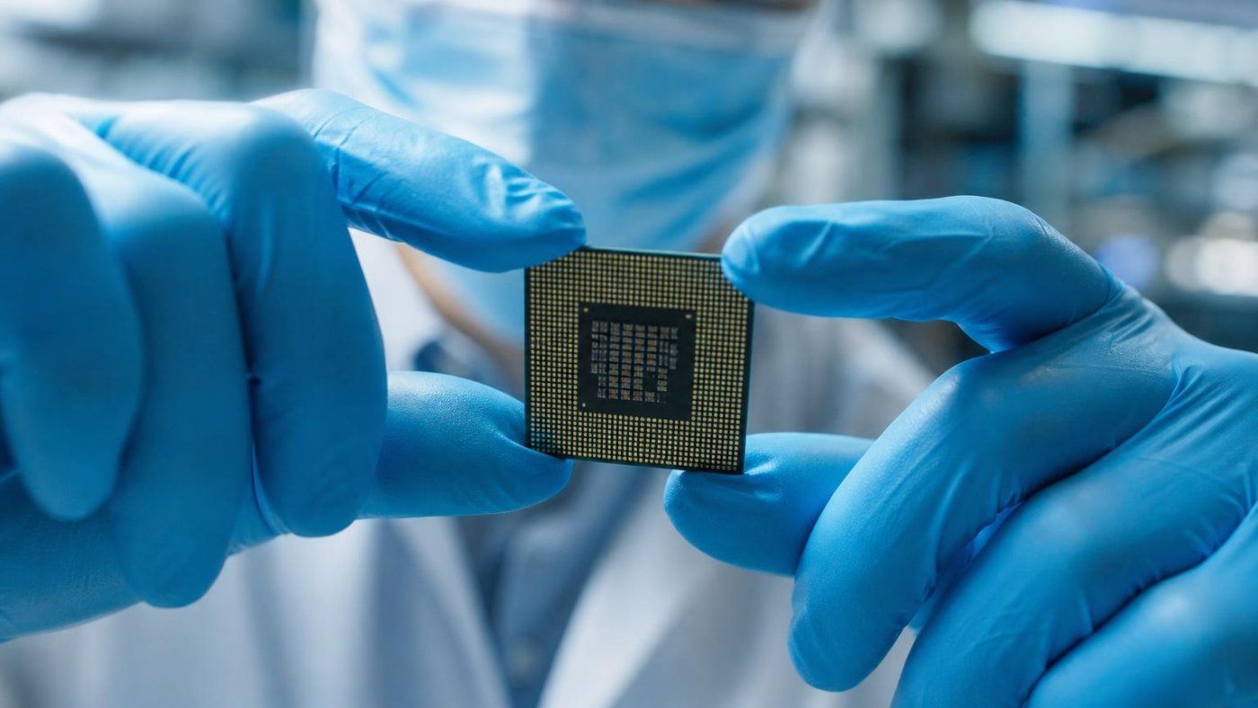 Anthropic busca chips propios para Claude y reduce su dependencia de Nvidia