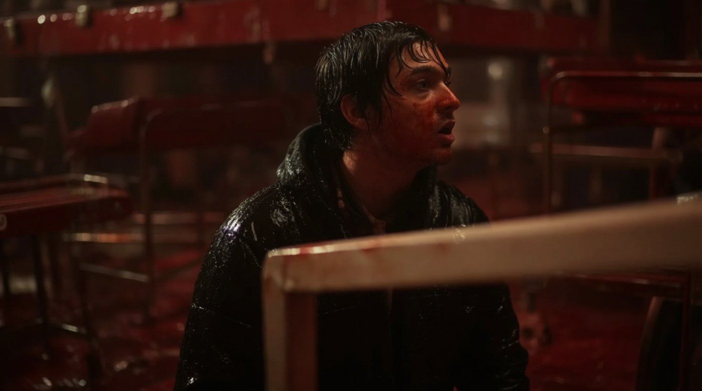 'Resident Evil' apuesta por un repartidor en Raccoon City y deja el 90% de la película a Austin Abrams