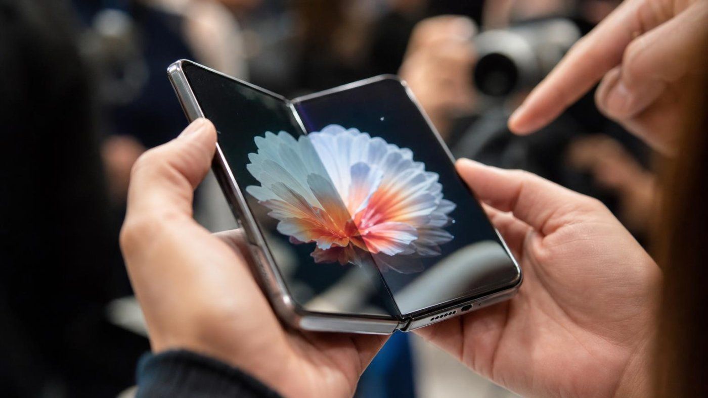 Apple lanza el iPhone Duo plegable por 1.999 dólares y rompe la cima de precios del catálogo