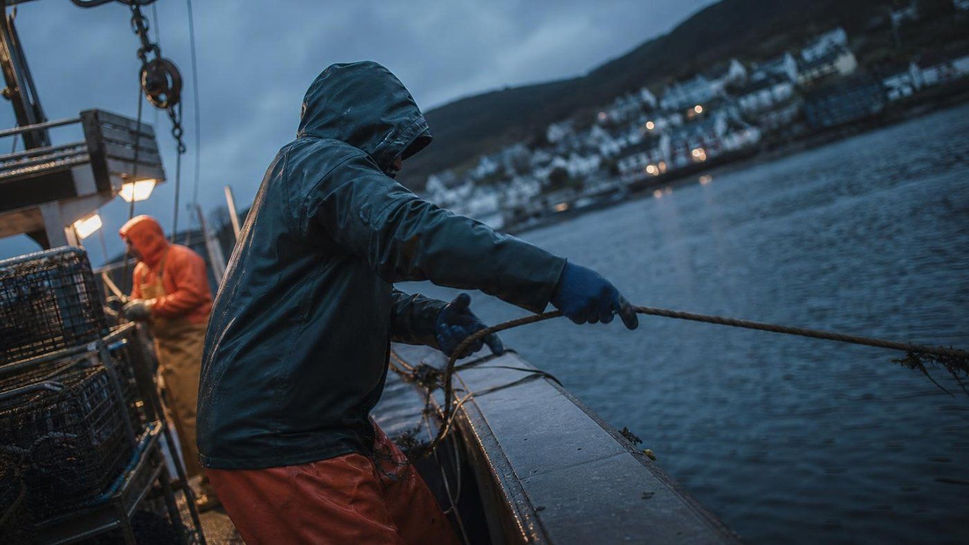 Bajo la superficie' en Netflix arrasa: número 1 en 81 países en solo tres días