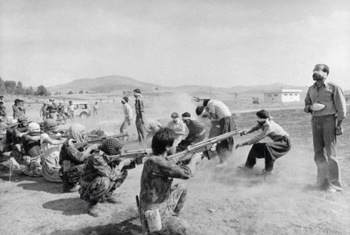 'Firing Squad in Iran', por Jahangir Razmi