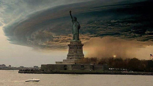 Montaje fotográfico del huracán Sandy